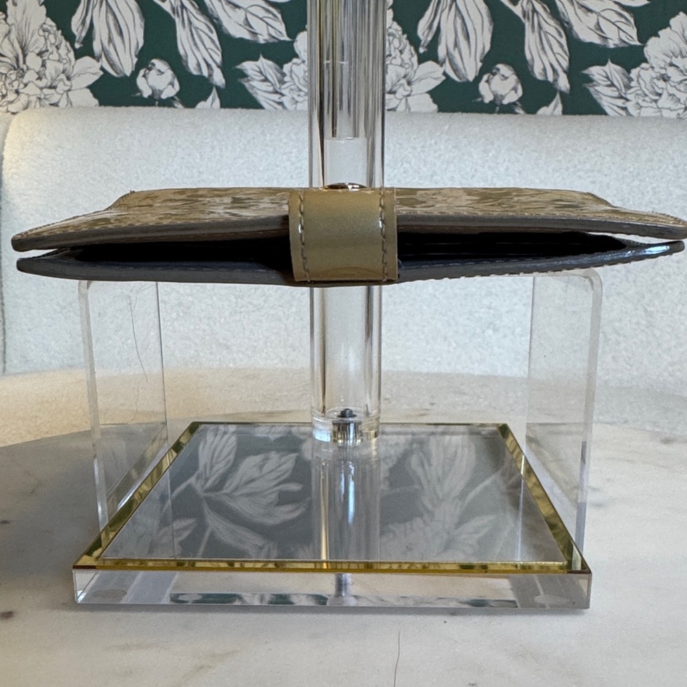 Louis Vuitton Authentic Vernis Monogram Organizer - Picture 4 of 13